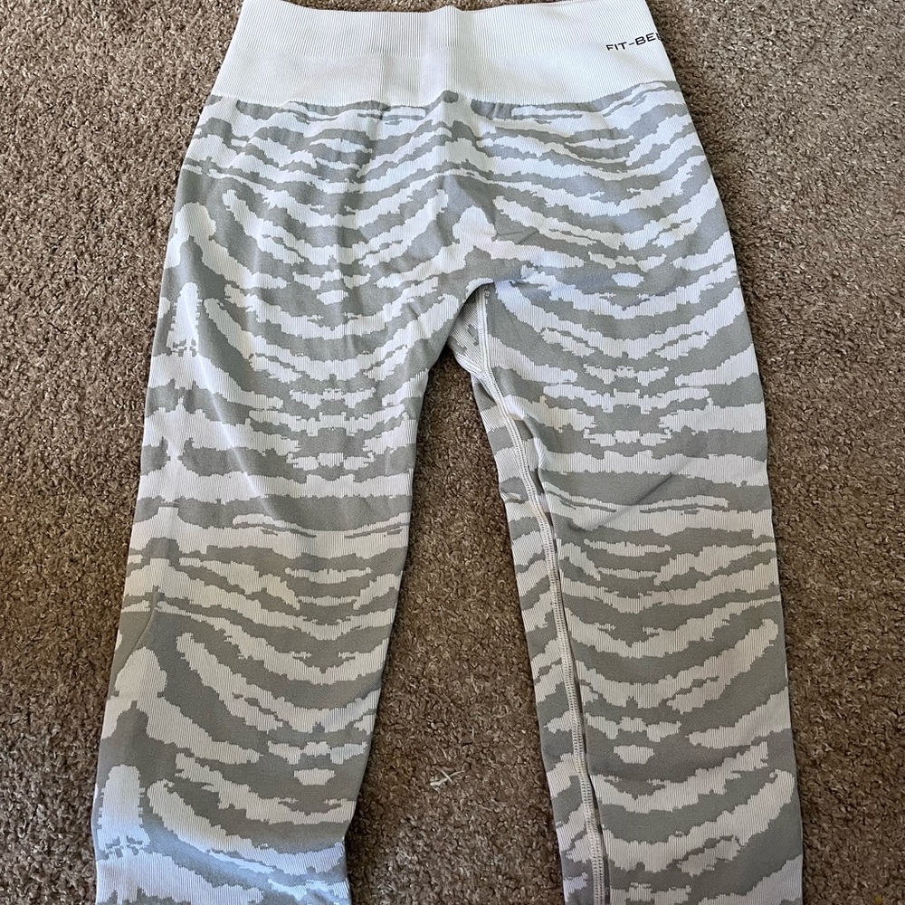 fitbee active leggings!